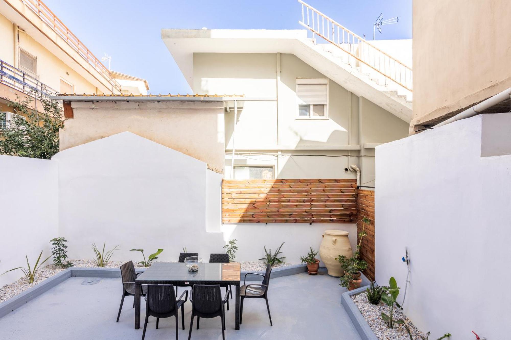 Garden Luxury Apartment Iraklio Exteriér fotografie